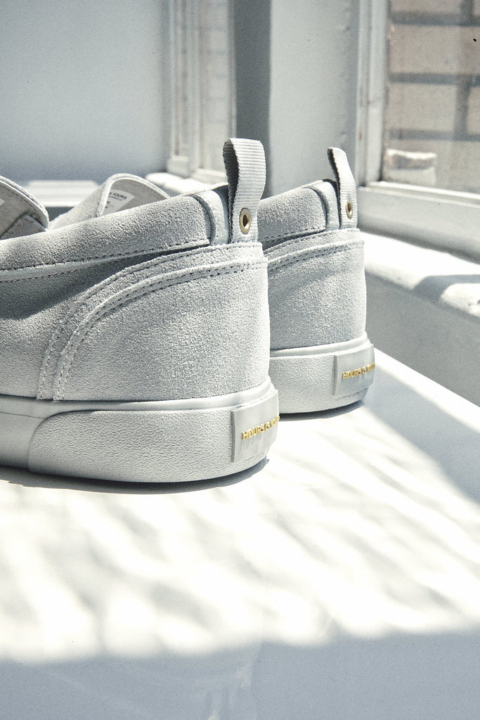 Closer Look at the Cohiba SL30 Ice Grey